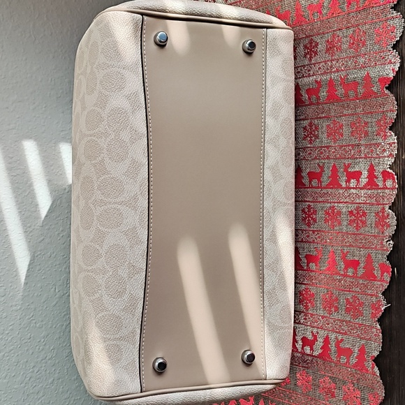 Coach Large Rowan In Canvas Signature Print - Picture 5 of 8